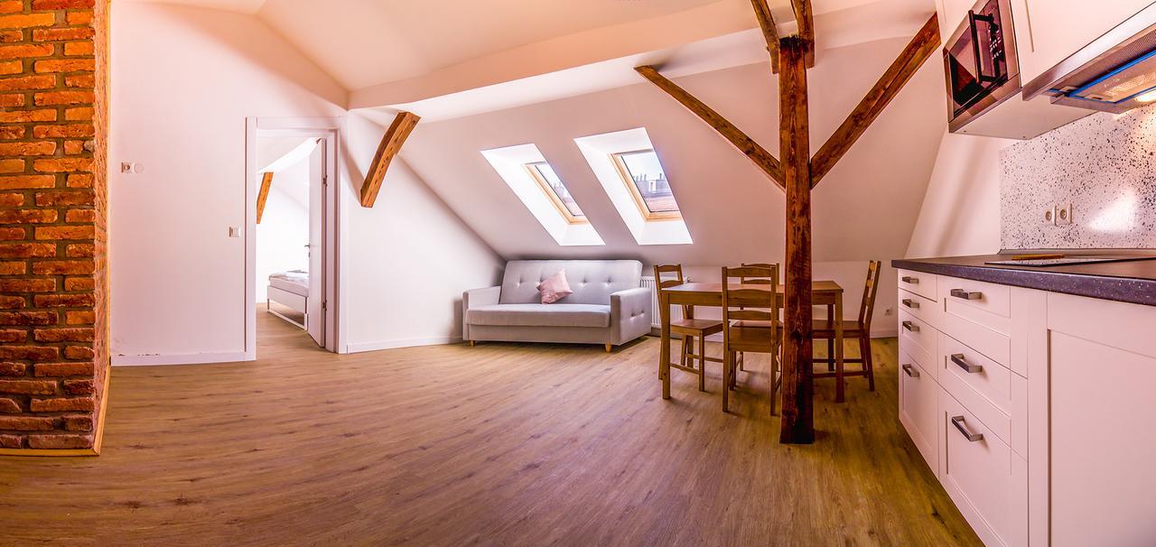 Churchill Apartments Прага Екстер'єр фото