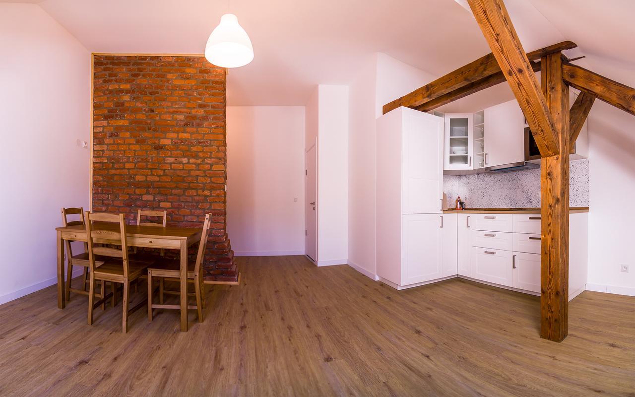 Churchill Apartments Прага Екстер'єр фото