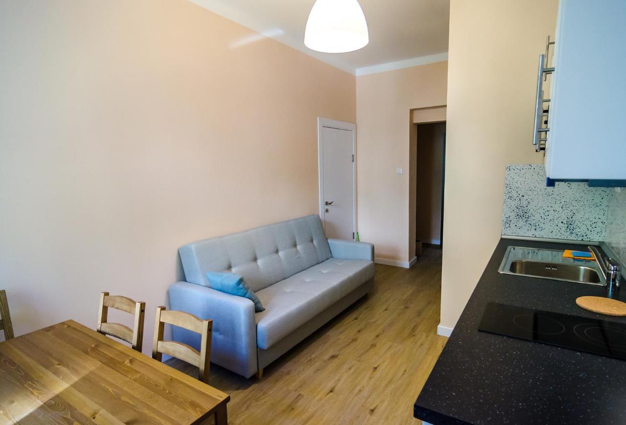 Churchill Apartments Прага Екстер'єр фото