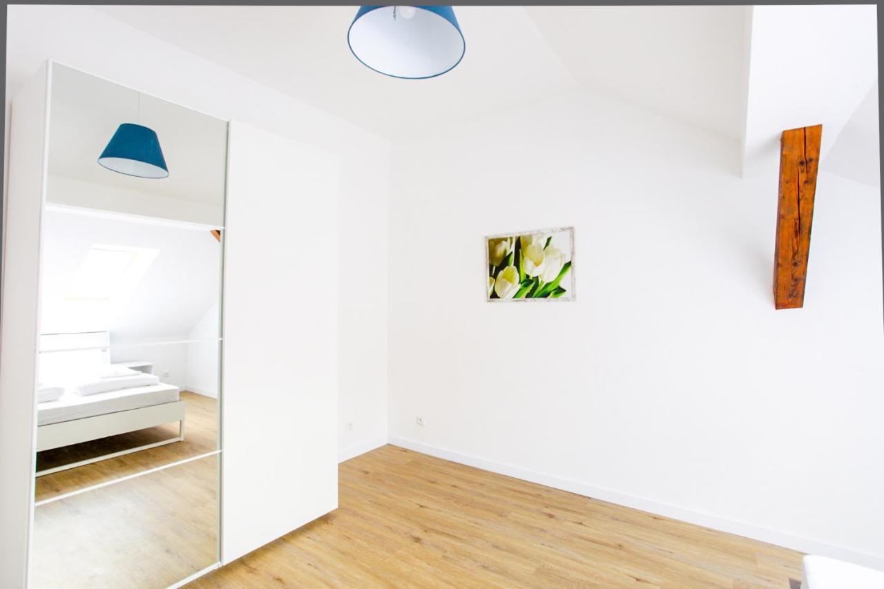 Churchill Apartments Прага Екстер'єр фото